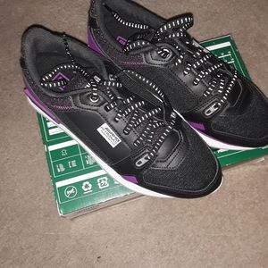 Womens Puma sneakers